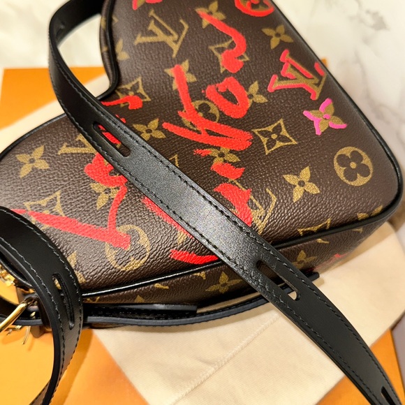 💎✨LOUIS VUITTON ✨💎SAC COEUR Heart monogram AUTHENTIC LIMITED EDITION - Picture 6 of 10